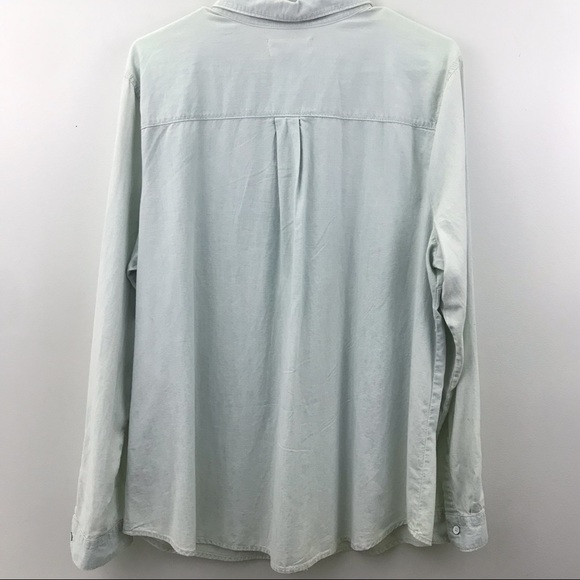 🎈Light Blue Faded Look Button Up Shirt NWT - Picture 3 of 7